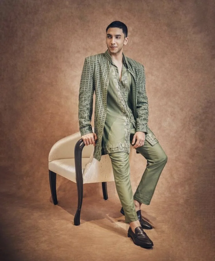 Sophisticated Dark Green Engagement Suit for Men