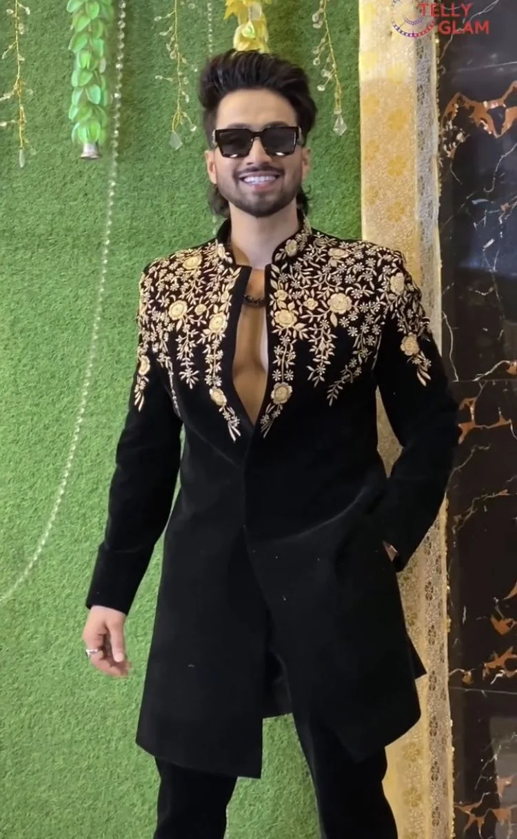 Elegant Three-Piece Engagement Suit for Men