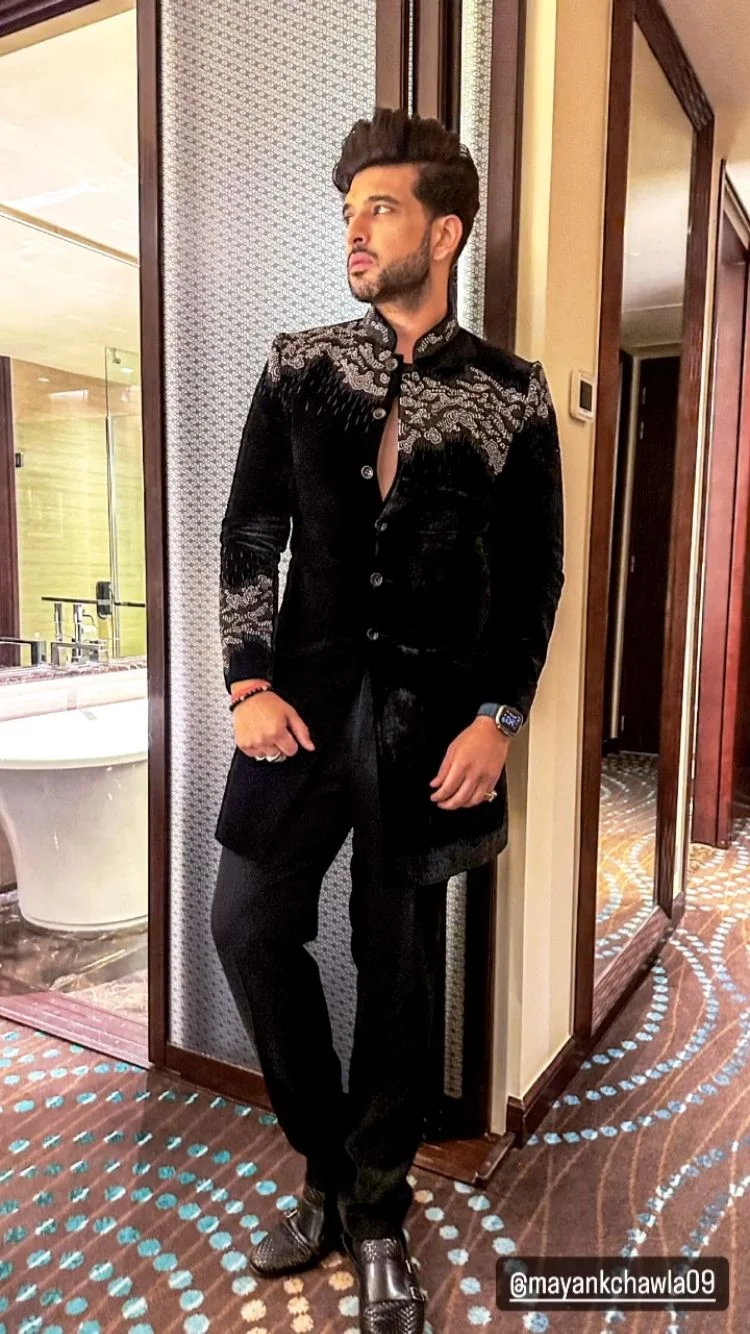 Contemporary Engagement Blazer and Trousers for Men