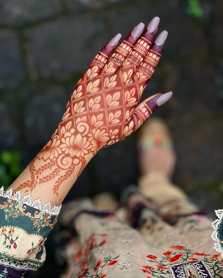 Half Hand Arabic Mehendi